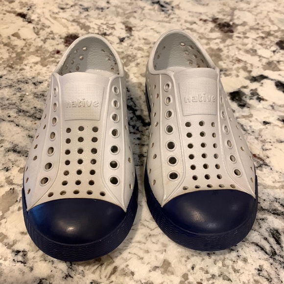 Native Shoes Other - Little Kids Navy/Gray Natives